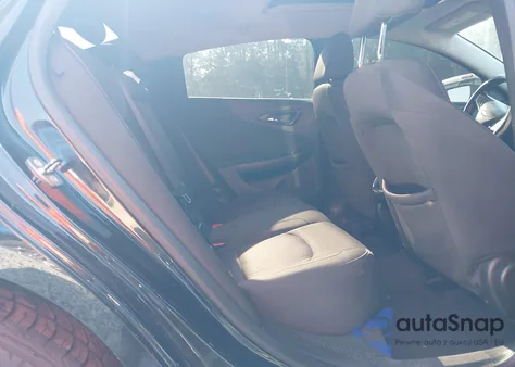 2018 Chevrolet Malibu Lt from USA, damaged, VIN 1G1ZD5ST2JF143622